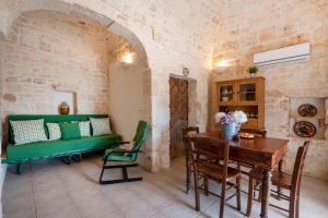 Poetry House - Idyllic Country Villa Retreat