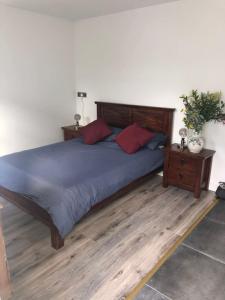 The Blue Garden Flat