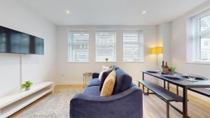 Spacious One Bedroom | WiFi