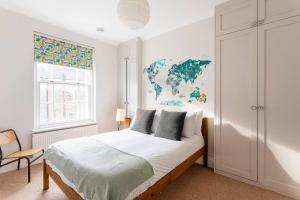 Spacious Camberwell house 30min bus Central London - Pass the Keys