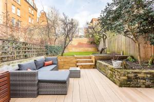 Spacious Camberwell house 30min bus Central London - Pass the Keys