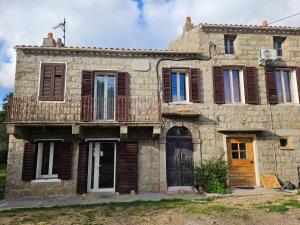 Appartements Ancienne cave a vin renovee : photos des chambres