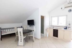 Apartments in Crikvenica 26704