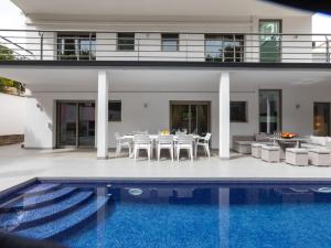 Villa Palmbeach by Interhome