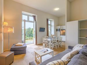 Apartment Château De Kergonano-6 by Interhome