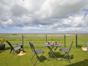 Maisons de vacances Holiday Home Les yeux dans la baie by Interhome : photos des chambres