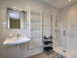 Maisons de vacances Holiday Home Les yeux dans la baie by Interhome : photos des chambres