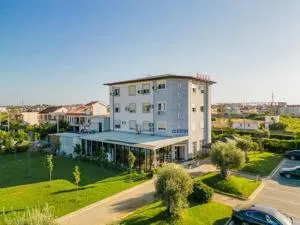 Hotel SHahini - Shijak