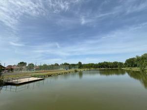 Conacul de pe Lac