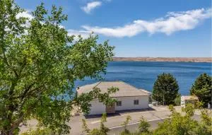 Gorgeous Home In Baric Draga - Šarići