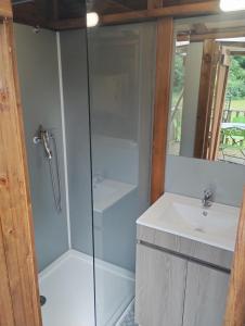 Campings Camping Bois et Toiles : photos des chambres