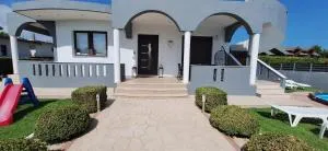 Rhodian Villa - 克雷马斯蒂