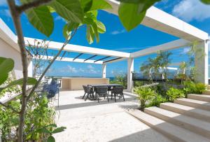 Ceren Luxury Apartments at Fifth Avenue by Spot Rentals
