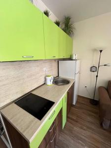 Cascadas, Studio apartment with a pool view