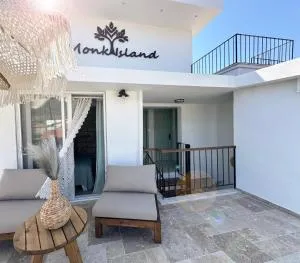 MONK ISLAND FOÇA - Foça