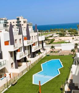 BiancaBeach317 apartament z prywatnym jacuzzi 200m od plaży