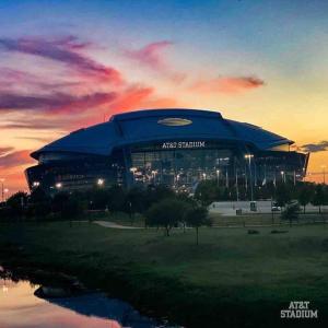 Lovely 2-bedroom condo next to AT&T Stadium