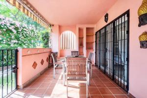 Apartamento en Marbella Guadalmina primera linea de campo de golf Los Cartujanos