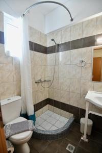 Triple Room with Pool View room in Summer View