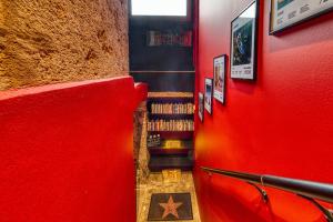 Movie Room Immersion unique et atmosphère cosy assurée - wifi inclus