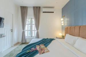 Staymaster Serafina - 3BHK Villa - Common Pool