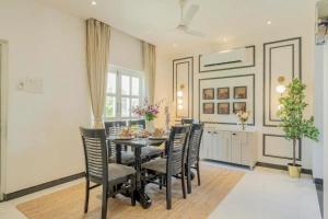 Staymaster Serafina - 3BHK Villa - Common Pool