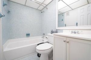 Enjoy Fully Equipped 2BR Condo Near The Beach