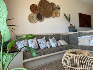 Corona del Mar By Rocky Host