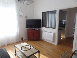 Appartements --La Cle des Sources-- - Bel appartement 2 pieces - En bord d-Allier et pres des thermes : photos des chambres