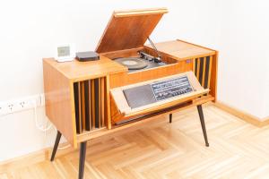 Spacious family suite along river side, in the heart of Buda