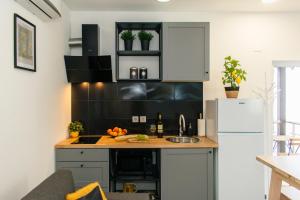 GoodLife Studio Apartment