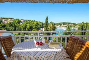 Rafaela Apartment - Tiha