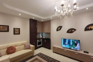 Luxury (1 BDR) Apartment At Marinis