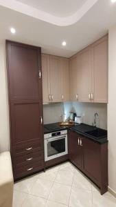 Luxury (1 BDR) Apartment At Marinis