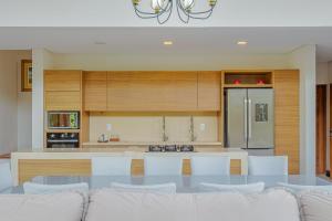 PF07 Casa Alto Padrão 04 Suítes - Praia do Forte