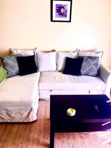 MDR Chic 1bd1ba with pool-view, spa, gym, parking