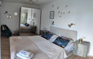 Riviera Rooms and Apartments 