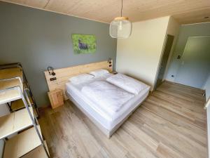 Maisons de vacances Les Gites de La Miellerie des Combes 5 etoiles : photos des chambres