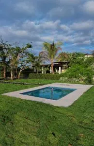 Zenquility Inn & Tavern - Punta Toro