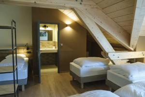 Maisons de vacances Les Gites de La Miellerie des Combes 5 etoiles : photos des chambres