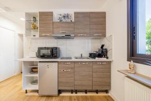 4 BARON - Spacieux studio rénové quartier des Anglais