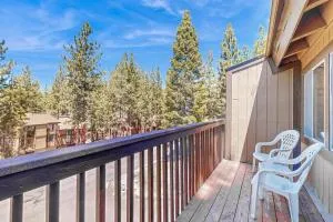 Lake Village Townhouse B - Elk Point