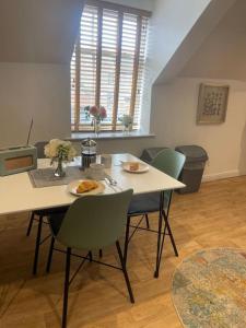 Calm in the Centre of Cromer