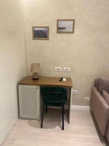 Top Center Apartment