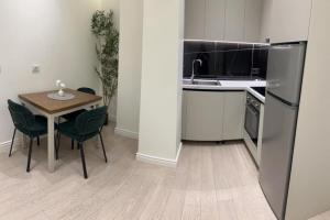 Top Center Apartment