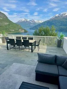 Leilighet med fantastisk utsikt - Blakset