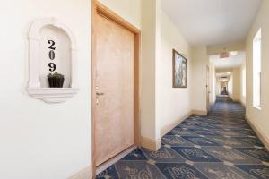 Cozy Stay with European Charm