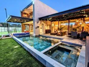 Casa Capricho, 5BR Luxury Villa in Ventanas Golf & Resort Community - Atotonilco