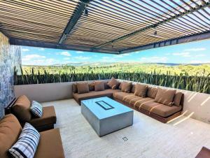 Casa Capricho, 5BR Luxury Villa in Ventanas Golf & Resort Community