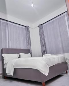 Diamond Apartments